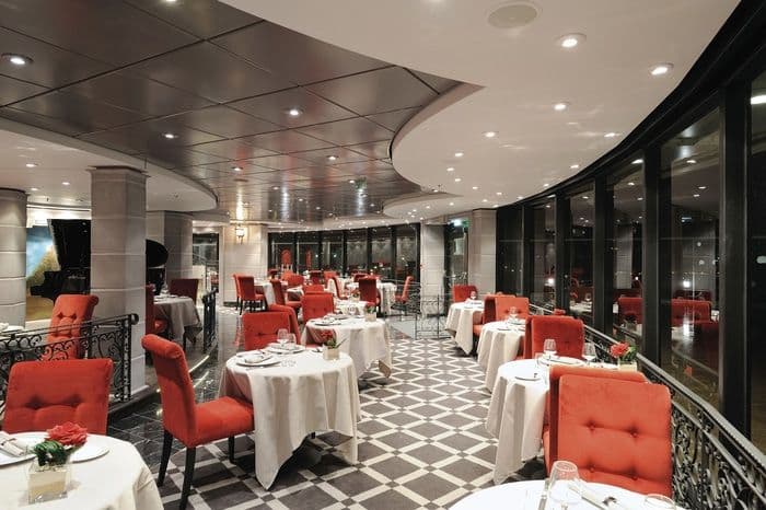 MSC Cruises MSC Fantasia L'Etoile Restaurant 2.jpg